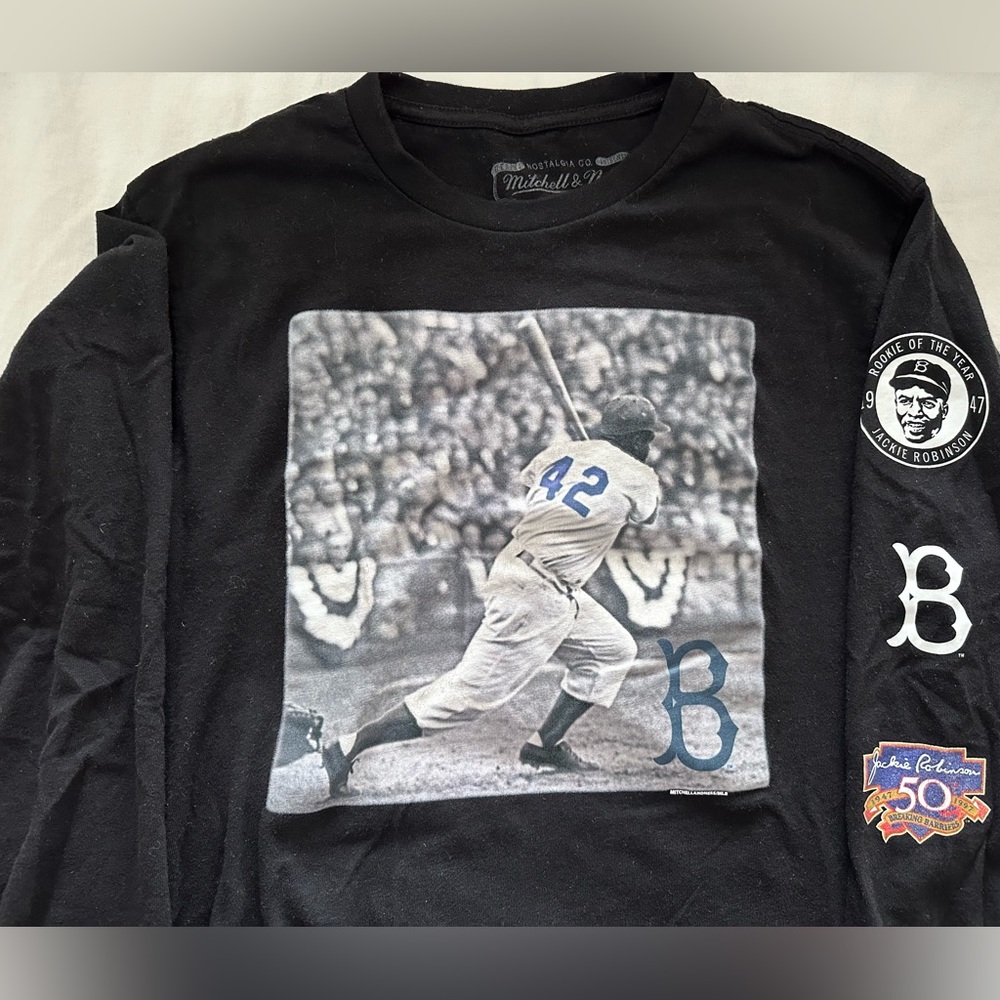 Mitchell & Ness Cooperstown Collection Jackie Robinson 42 Medium